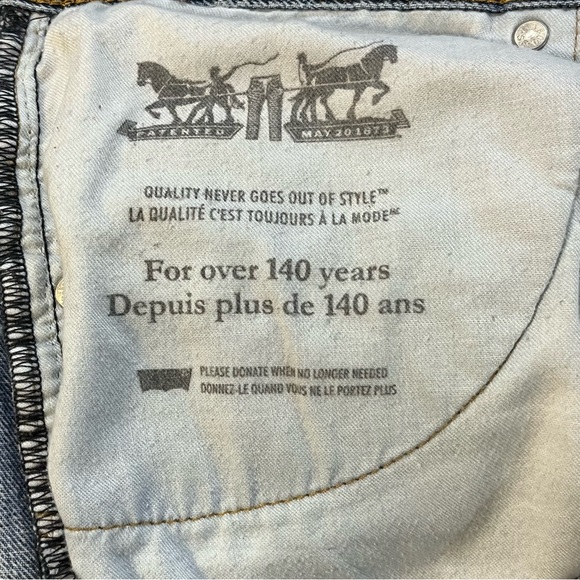Levi’s 516 Straight Leg Jeans Men’s fits 36x28 Blue Faded Distressed Classiccore - Picture 14 of 15